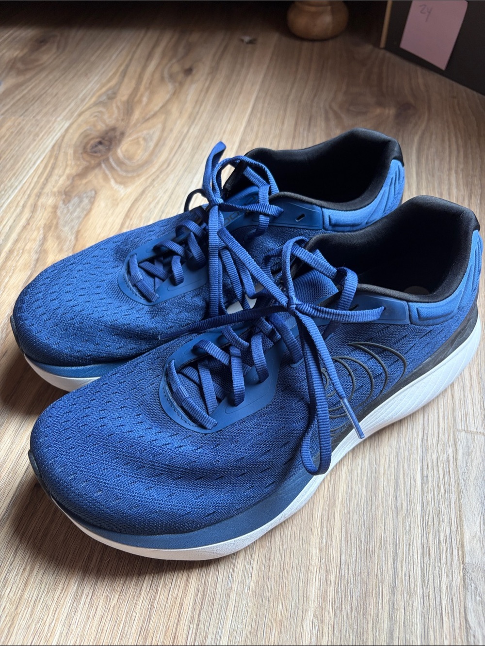 Men’s Topo athletic shoes